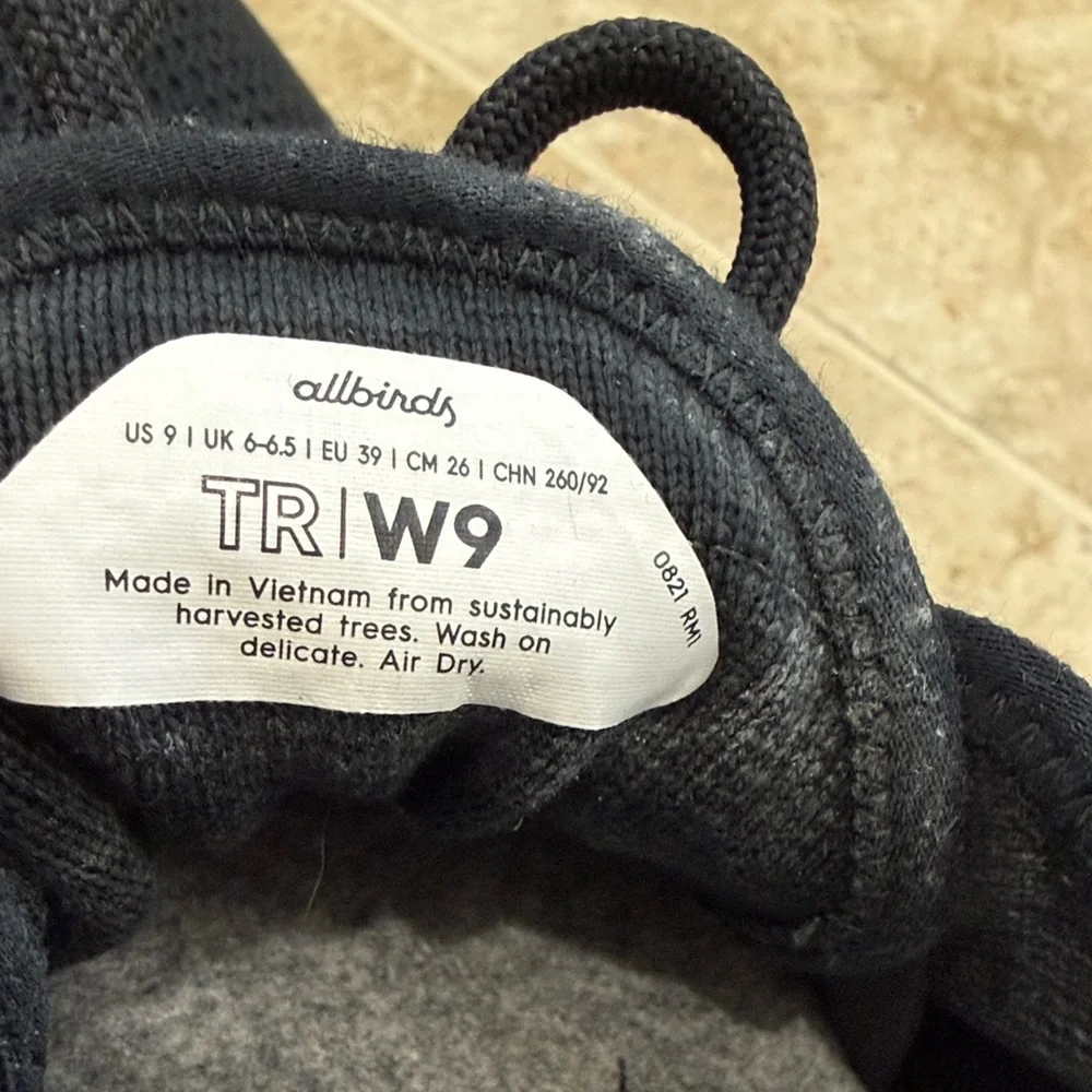 Allbirds Women's Black Mesh Sneakers with White Soles - Picture 3 of 6